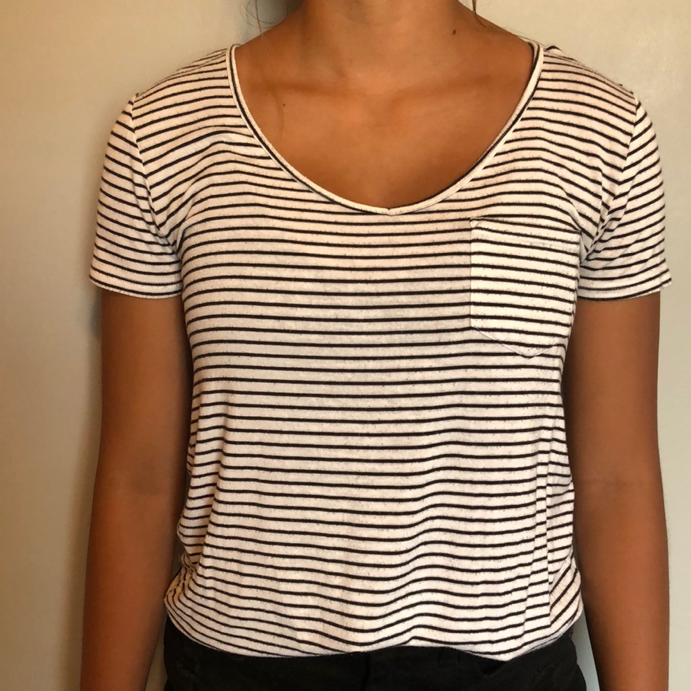 Holister scoop neck tee